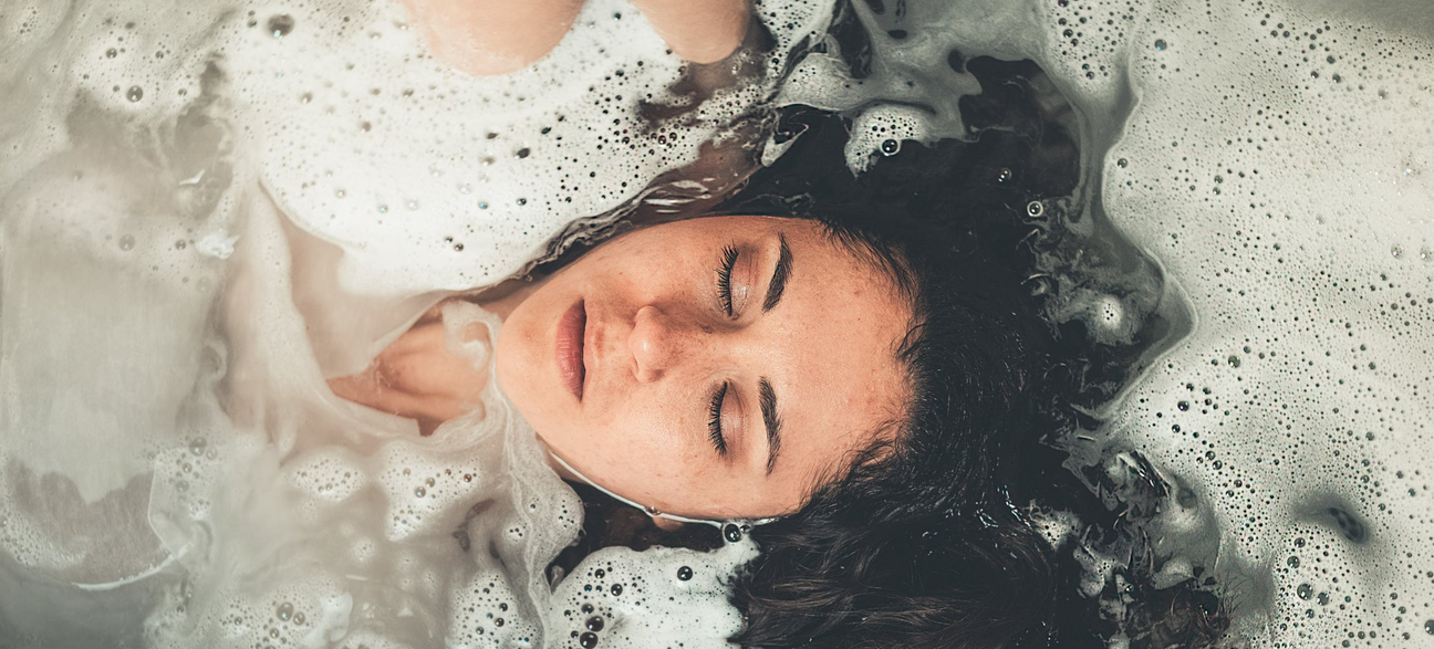 why hot water bottles help ease cramps. DAME