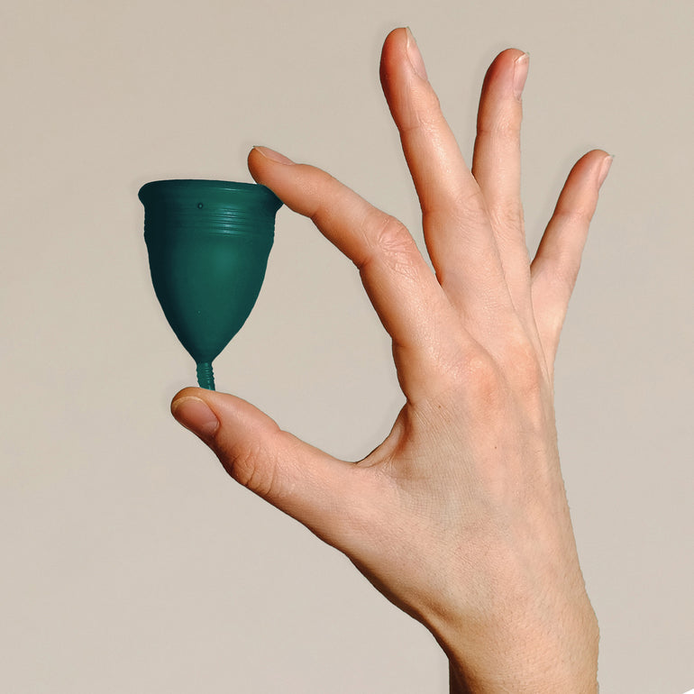 Menstrual Cups vs Discs: What's the Difference? – PeriodShop